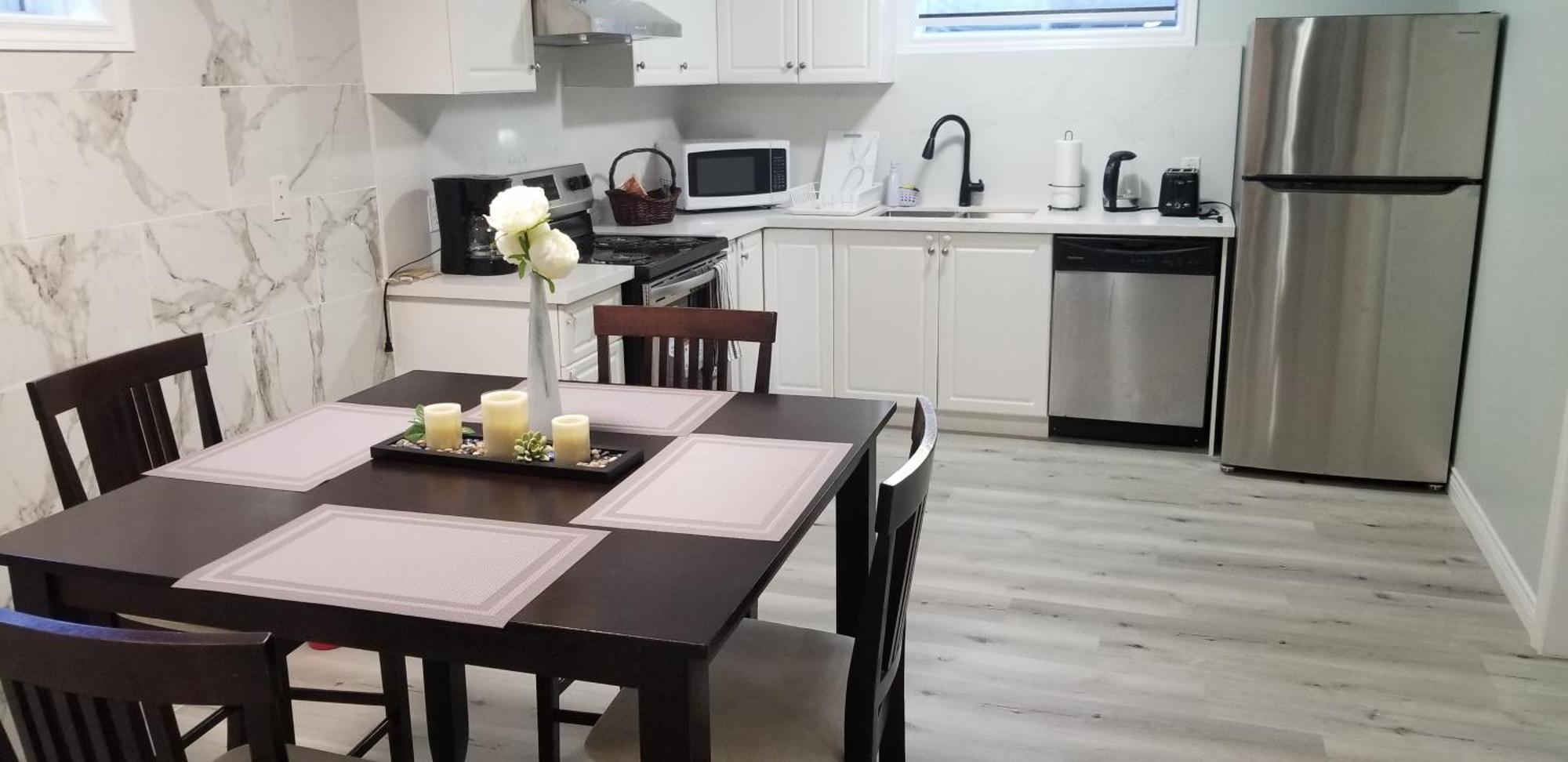 2 Bedroom Luxury Apartment グエルフ エクステリア 写真
